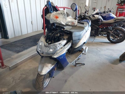 YONGFU SCOOTER 2021. Lot# 37756917. VIN LL0TCKPM2NYS05262. Photo 1