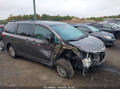 5TDYK3DC3FS656265 2015 TOYOTA SIENNA, photo no. 1