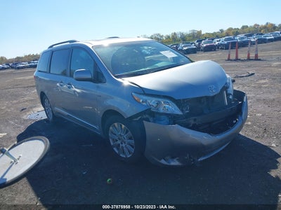 5TDDZ3DC5HS163779 2017 TOYOTA SIENNA