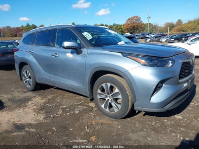 2022 TOYOTA HIGHLANDER XLE VIN: 5TDGZRBHXNS192687