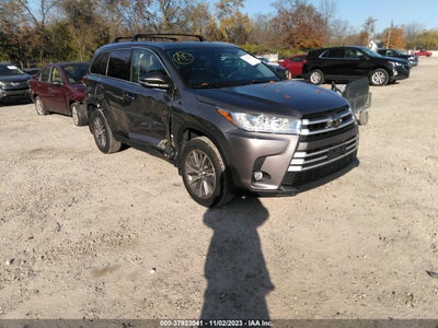 2019 TOYOTA HIGHLANDER XLE VIN: 5TDJZRFH6KS589860