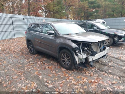 2019 TOYOTA HIGHLANDER VIN: 5TDJZRFH0KS606507