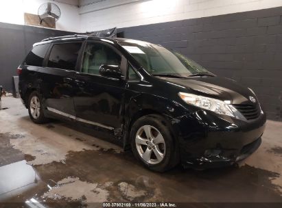 TOYOTA-SIENNA-5TDKZ3DC0HS869811