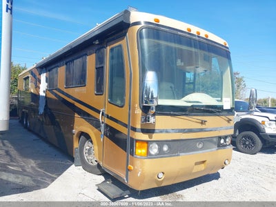 ROADMASTER RAIL EXECUTIVE SIGNATURE 2001. Lot# 38007609. VIN 1RF12071811013130. Photo 1