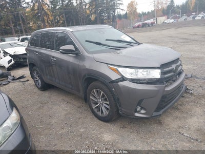 2018 TOYOTA HIGHLANDER XLE VIN: 5TDJZRFH3JS822947