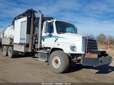 FREIGHTLINER 114SD 2014. Lot# 38127254. VIN 1FVHG3DV8EHFS5264. Photo 1