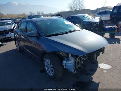 2018 HYUNDAI ELANTRA VIN: 5NPD74LF5JH330547