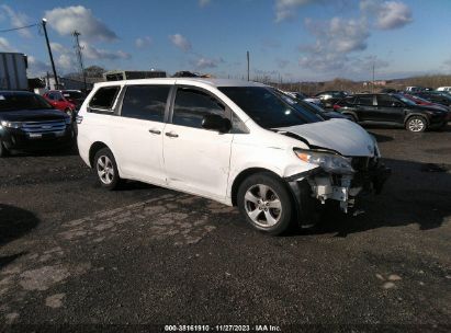 5TDZZ3DC2HS822567 2017 TOYOTA SIENNA, photo no. 1