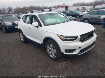 2021 Volvo XC40