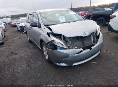 5TDZK3DC6ES416159 2014 TOYOTA SIENNA, photo no. 1