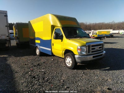 FORD E-350 CUTAWAY 2014. Lot# 38195535. VIN 1FDWE3FLXEDA72642. Photo 1