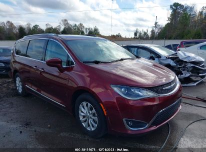 CHRYSLER-PACIFICA-2C4RC1BGXKR613296