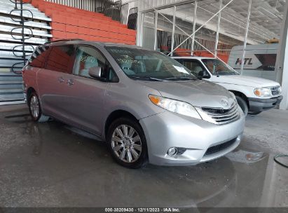 5TDJZ3DC3HS183127 2017 TOYOTA SIENNA, photo no. 1