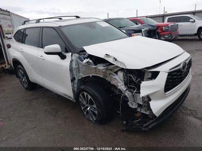 2020 TOYOTA HIGHLANDER XLE VIN: 5TDGZRAH9LS506568