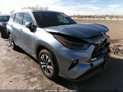 2022 TOYOTA HIGHLANDER XLE VIN: 5TDGZRAH8NS108822