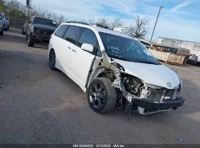 TOYOTA-SIENNA-5TDXK3DC3FS682991