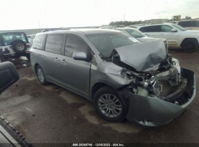 TOYOTA-SIENNA-5TDYK3DC5FS605902