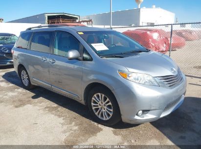 TOYOTA-SIENNA-5TDYK3DC4FS590339