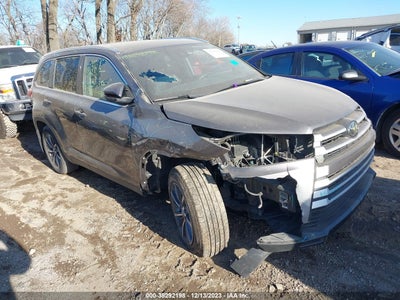 2019 TOYOTA HIGHLANDER XLE VIN: 5TDJZRFH3KS930874