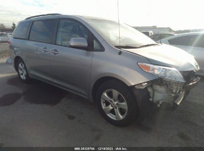 TOYOTA-SIENNA-5TDKK3DC7BS142676