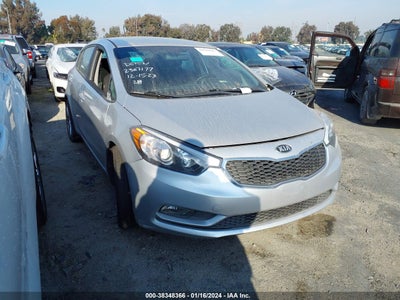 KIA FORTE 5-DOOR 2016. Lot# 38348366. VIN KNAFK5A87G5597549. Photo 1