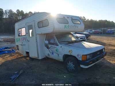 TOYOTA PICKUP COMMERCIAL/CAMPER 1985. Lot# 38365875. VIN JT5RN55D0F0132875. Photo 1