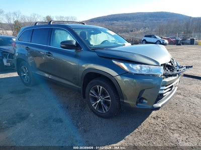 2019 TOYOTA HIGHLANDER VIN: 5TDBZRFH0KS942002