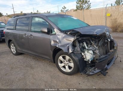 5TDKZ3DC1HS783164 2017 TOYOTA SIENNA, photo no. 1