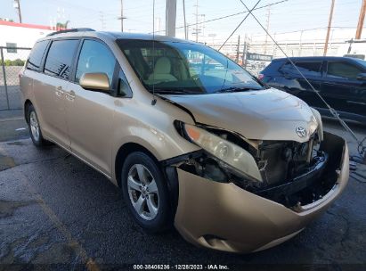 5TDKK3DC6BS034548 2011 TOYOTA SIENNA, photo no. 1