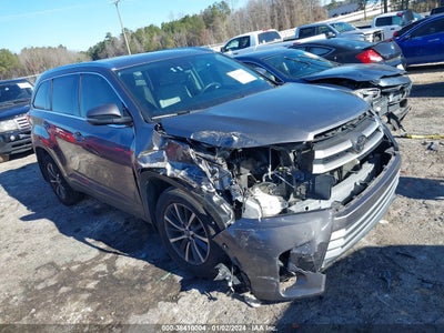 2018 TOYOTA HIGHLANDER XLE VIN: 5TDJZRFH6JS833389