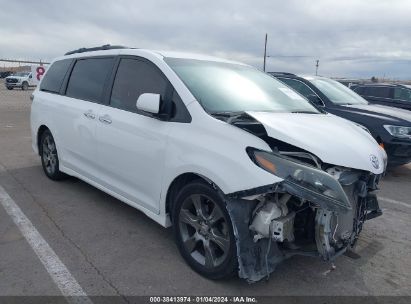 5TDXK3DC5FS667182 2015 TOYOTA SIENNA, photo no. 1