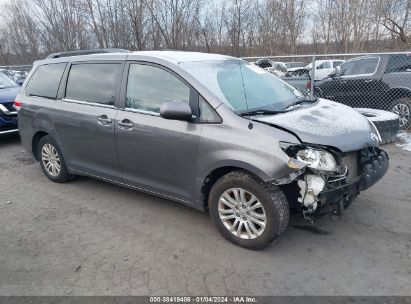 5TDYK3DC0ES492004 2014 TOYOTA SIENNA, photo no. 1