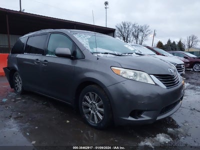 2011 TOYOTA SIENNA VIN: 5TDJK3DC0BS020754