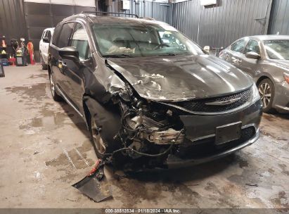 2C4RC1EG2HR579438 2017 CHRYSLER PACIFICA, photo no. 1