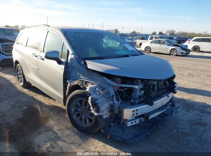 TOYOTA-SIENNA-5TDYRKEC0NS127570