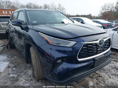 2023 TOYOTA HIGHLANDER XLE VIN: 5TDKDRBH7PS510339
