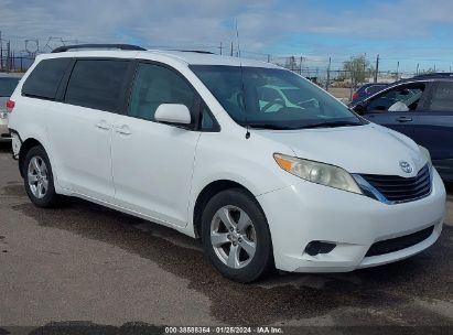 5TDKK3DCXBS168835 2011 TOYOTA SIENNA, photo no. 1