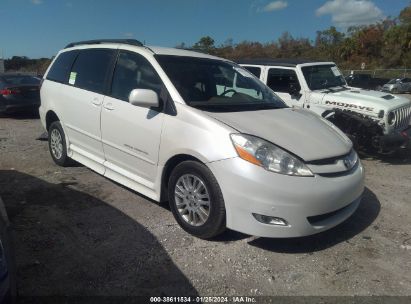 TOYOTA-SIENNA-5TDYK4CC2AS337066