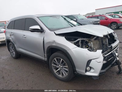 2019 TOYOTA HIGHLANDER VIN: 5TDJZRFH8KS598057