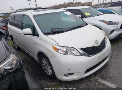 5TDDZ3DC5HS185927 2017 TOYOTA SIENNA, photo no. 1