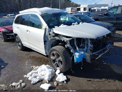 2018 TOYOTA HIGHLANDER VIN: 5TDDZRFH1JS499284