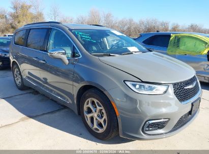 CHRYSLER-PACIFICA-2C4RC1GG2NR153564