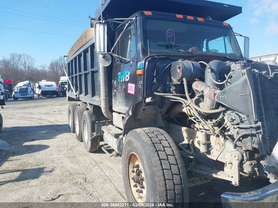 1HTGLAET0YH224772 INTERNATIONAL F-2674 Photo 1