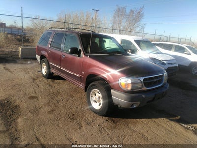 FORD EXPLOER 2000. Lot# 38697130. VIN 449611. Photo 1