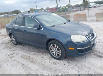 3VWSG71K95M635880 VOLKSWAGEN NEW JETTA Photo 1