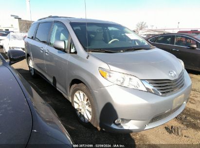 5TDDK3DC4ES071806 2014 TOYOTA SIENNA, photo no. 1