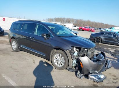 2C4RC1BG0HR747162 2017 CHRYSLER PACIFICA, photo no. 1