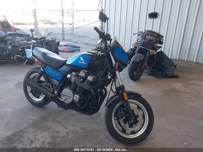 JH2RC2005EM005955 HONDA CB700 Photo 1