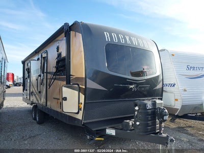 FOREST RIVER ROCKWOOD ULTRA LITE TRAVEL TRAILERS 2024. Lot# 38811337. VIN 4X4TRLB29RZ190046. Photo 1