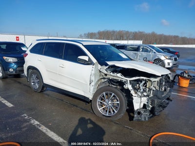 2019 TOYOTA HIGHLANDER VIN: 5TDJZRFH0KS575369